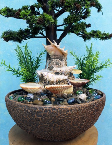 „Athena 4“ – Zimmer-Tischbrunnen mit natürlichen Muscheln und Pflanzen