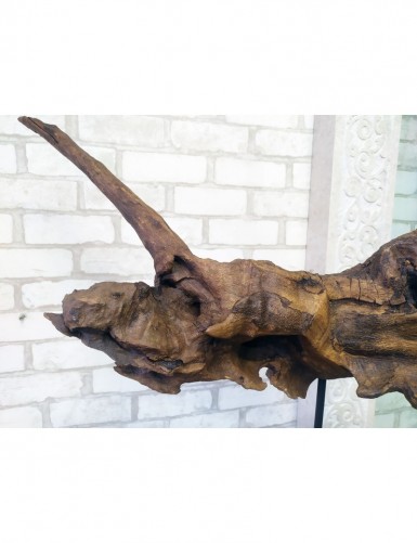Instalacja artystyczna Nosorożec z naturalnego drewna do kawiarni