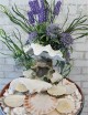 Fontanna stołowa z kwiatami lawendy