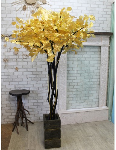 Schwarzer Geldbaum mit goldenen Blättern